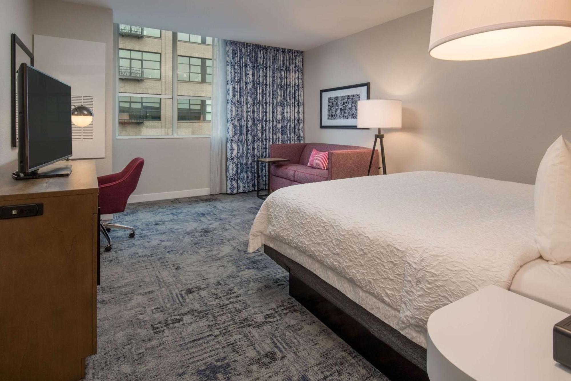 Hampton Inn And Suites By Hilton Portland-Pearl District Экстерьер фото