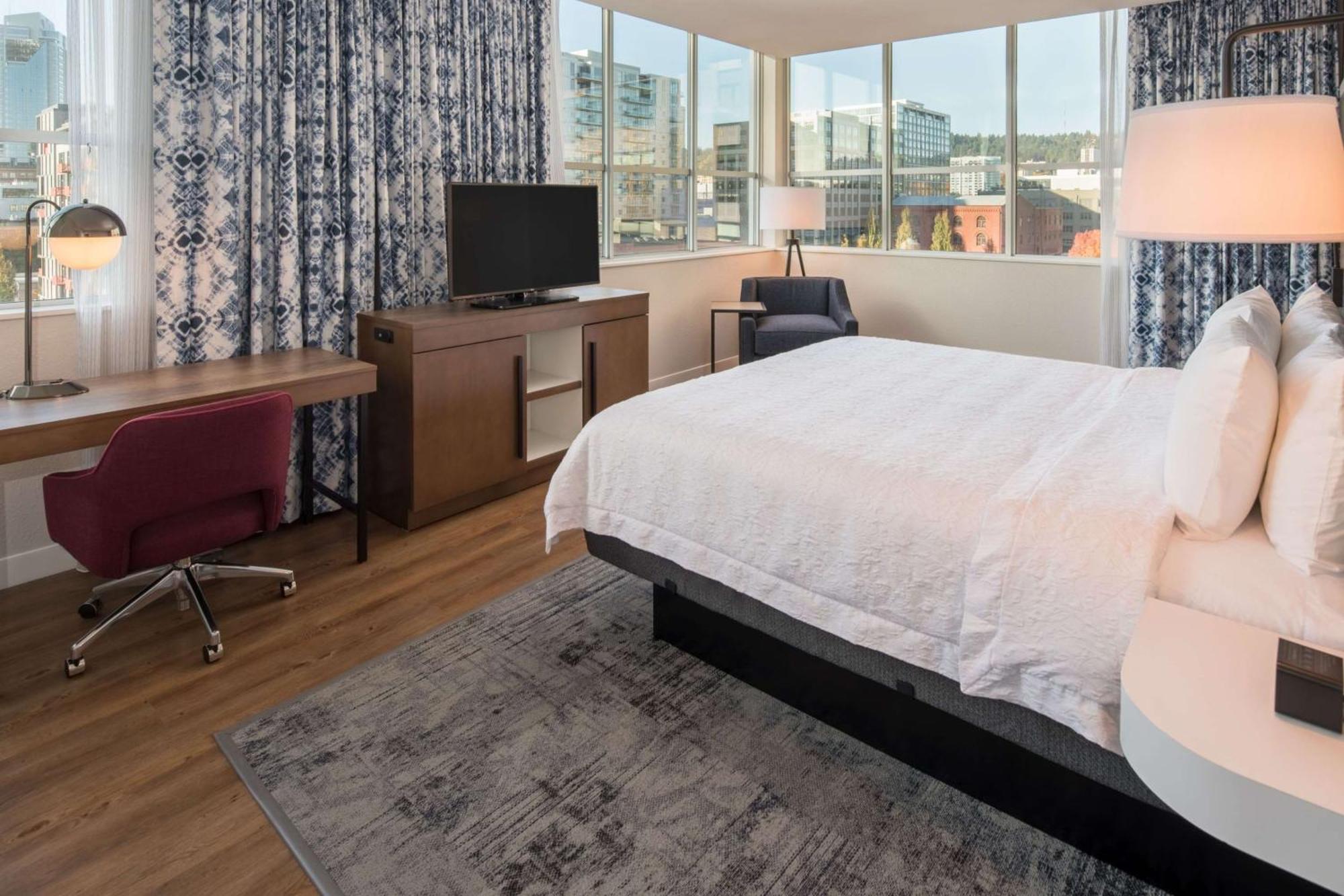 Hampton Inn And Suites By Hilton Portland-Pearl District Экстерьер фото