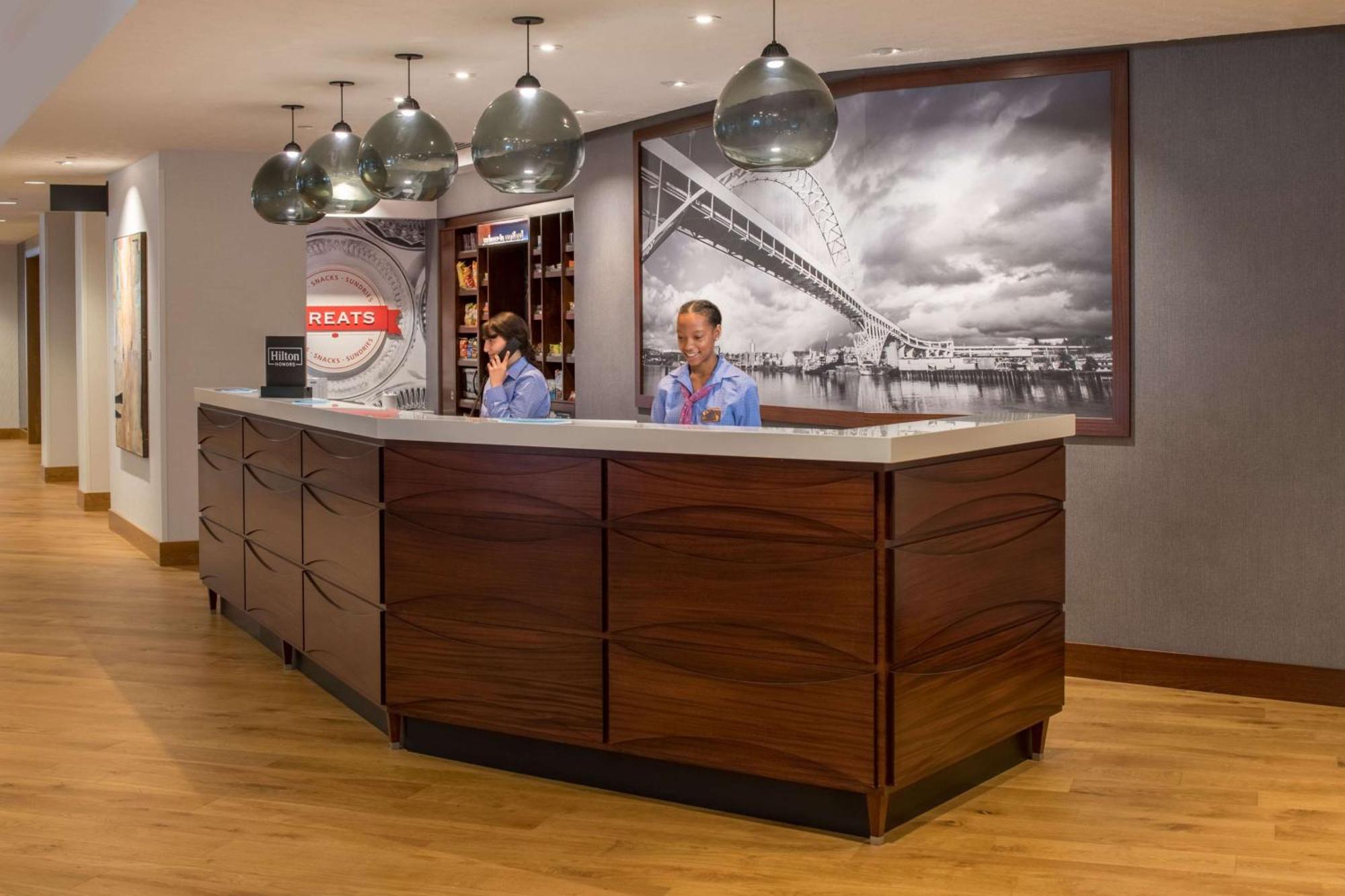 Hampton Inn And Suites By Hilton Portland-Pearl District Экстерьер фото